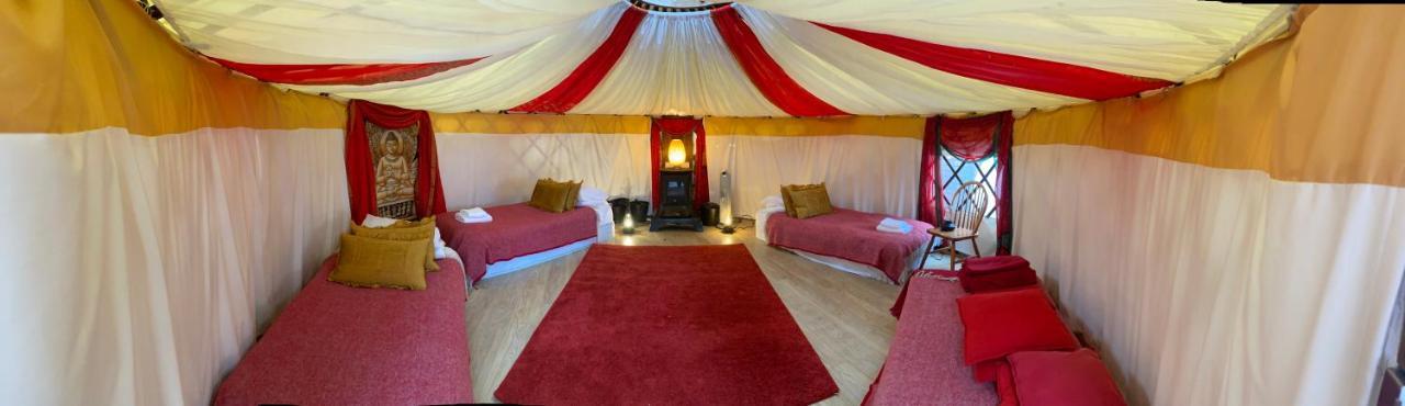 Healing Waters Sanctuary: Glastonbury's Holistic Retreat Exterior photo